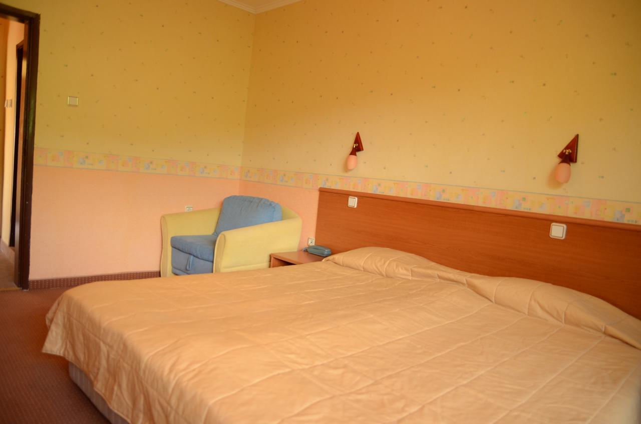 Park Hotel Ribaritsa Ngoại thất bức ảnh